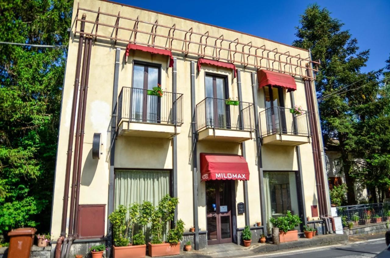 Hotel Milomax Экстерьер фото