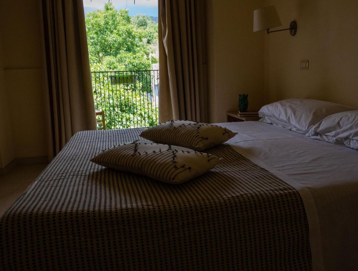 Hotel Milomax Экстерьер фото